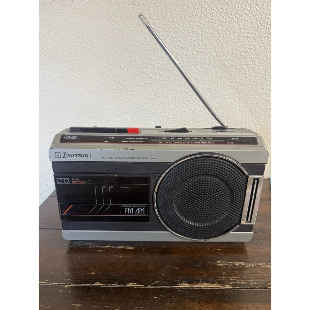 Emerson AM/FM Radio Cassette Tape Boombox Like Stranger Things 5 See Description